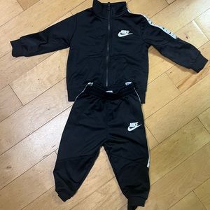 Nike toddler tracksuit set